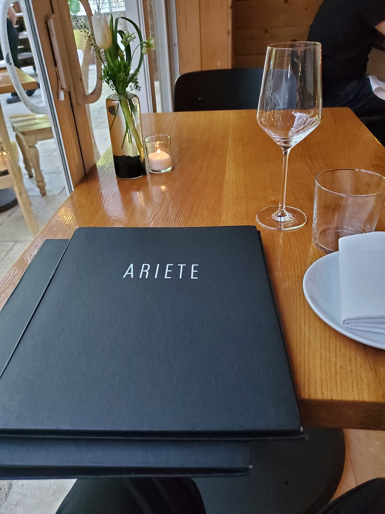 ariete table