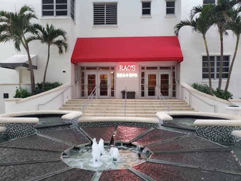 Front Entrance to Rao's in Miami Beach