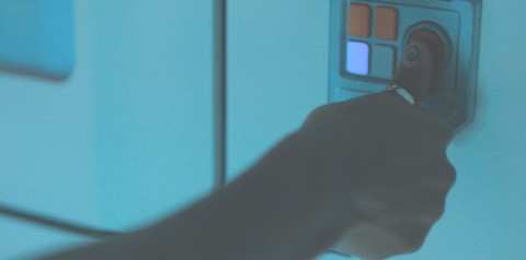 Tattoo on the Doctor's Thumb in Doctor Who, Space Babies