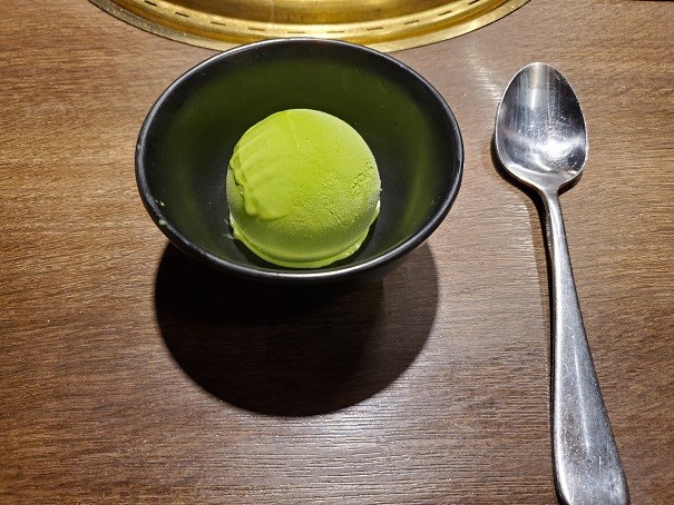 Green tea ice cream