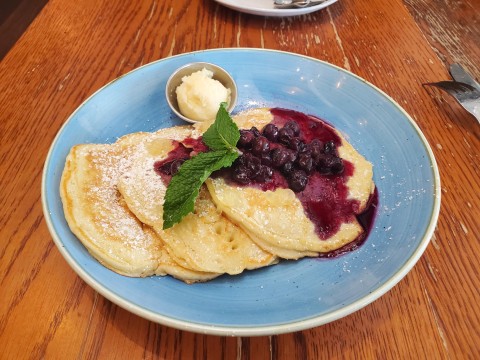 Ricotta Pancakes with Blueberry Compote